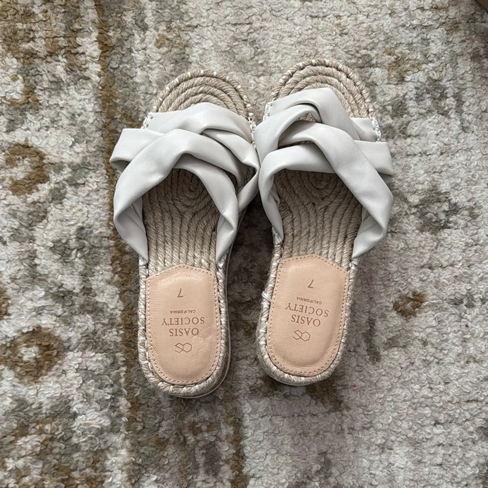 Society Women's White Slide Sandals​